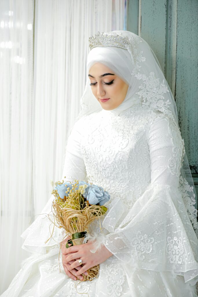 Vestido de noiva com gola alta