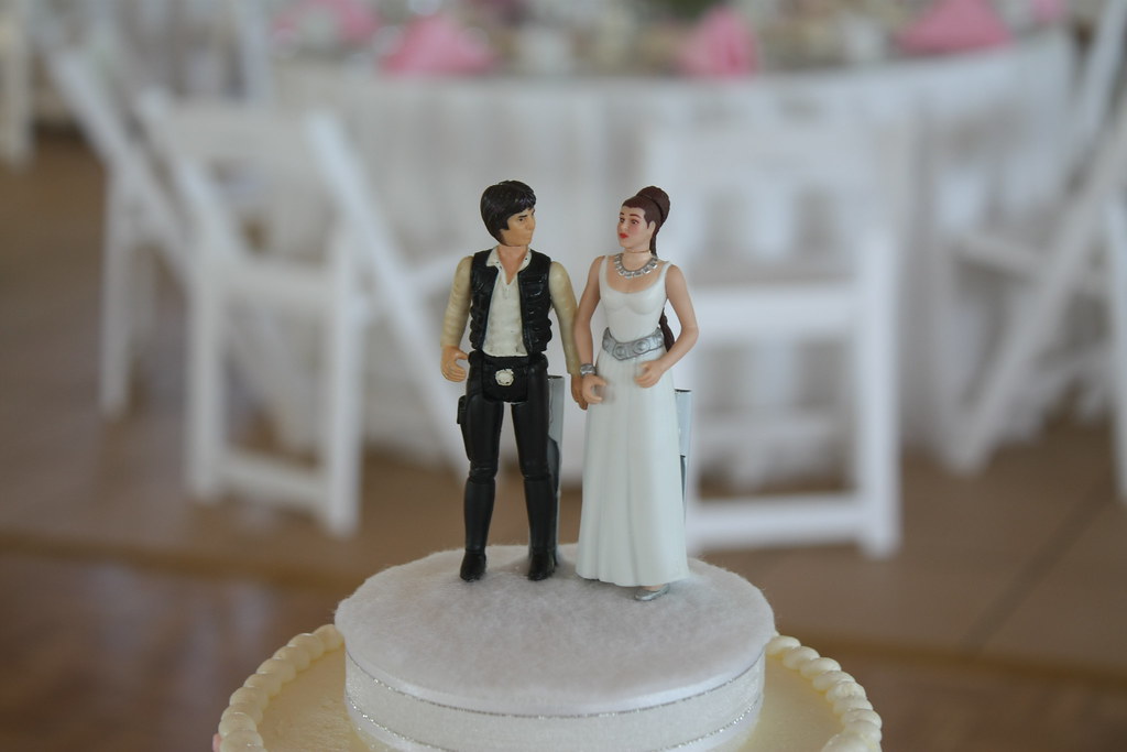 Noivinhos de topo de bolo de casamento