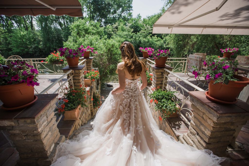 Modelos de vestido de noiva elegante